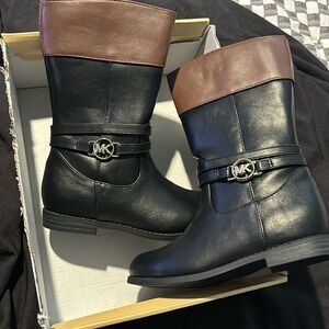 Michael Kors, size 11 little girls, brown and black